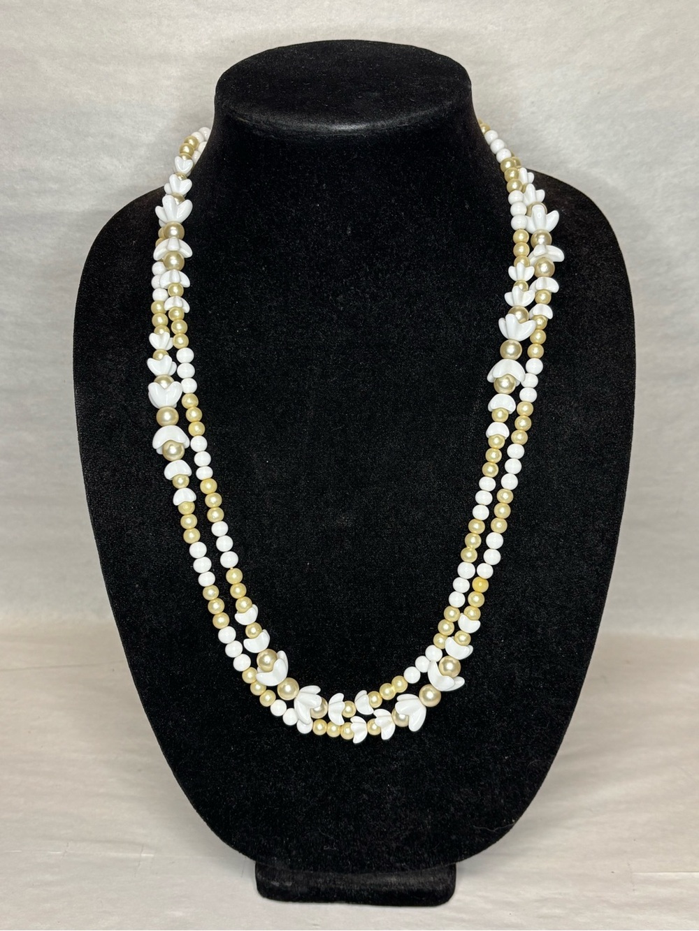 Vintage Plastic & Faux Pearl Retro Long Necklace 51in #6033